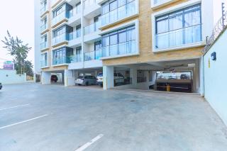 12th Flr Luxe Apt Kilimani City View & Pool NBO - 2