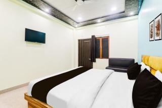 Hotel O Kashi Costa & Restaurant - Varanasi - 0