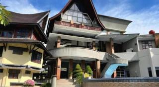 Sapadia Hotel Parapat - Parapat - 0