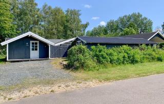 Beautiful Home In Ølsted With Wifi - 1