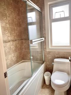 Sakura Stay two bedrooms with a private bathroom - 8
