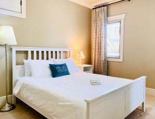 Sakura Stay two bedrooms with a private bathroom - 1