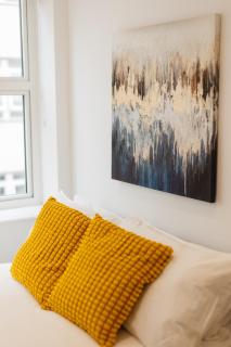 Grand Central Flat - Perfect for Families - Contractors - Professionals - Long Stay Rates Available - 3