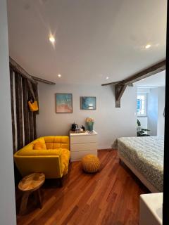 Chambre privée avec salle de bain - 8