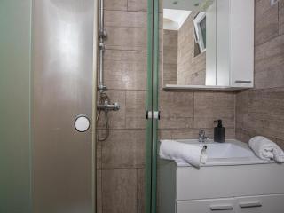 Apartment in Dramalj near Beach and Pool - Dramalj - 2