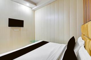 Hotel O Crown Inn - 2