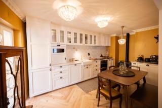 Modern Belle Epoque Suites & Luxury Duplex - Lisbon - 3