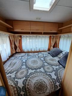 Le petit bonheur caravan met voortent en buitenkeuken - Maisonnais-sur-Tardoire - 4