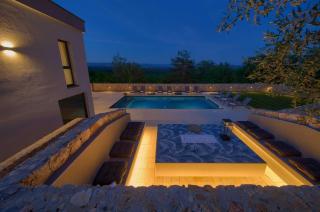 Villa ASTRUM with heated indoor and outdoor pool, jacuzzi and sauna - 4