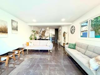 Elegant Beach Villa Moonstone II - 7