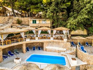 Wine Resort Adriatic Mikulic - 0