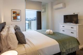 Heart of the City, Stylish 2BR with Parking - 7