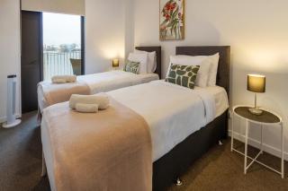 Heart of the City, Stylish 2BR with Parking - 6