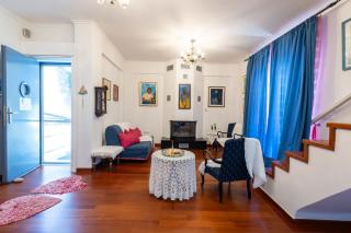 Virginia's Art House - Porto Rafti - 5