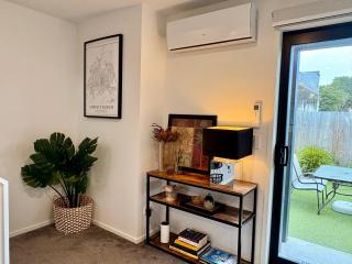 Close to Arena and one kilometer from Railway station onsite EV car park - Christchurch - 6