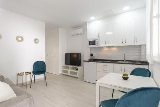 Tívoli Apartamento 1 Dorm Wi-Fi Nuevo! - 9