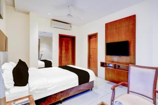 Townhouse JFN Comfort Hotel - Gummidipūndi - 1