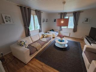 Pet friendly house with wood sauna - Sleeps 8 - 5