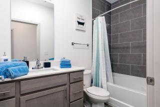 Private Room Whitestown - 9