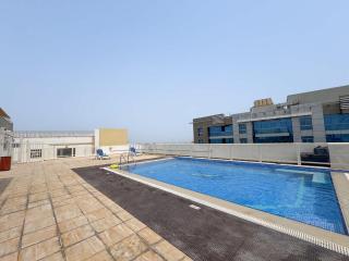 StayShort - Spacious 2 Bed in Al Barsha Sleeps 4 with Balcony - 8