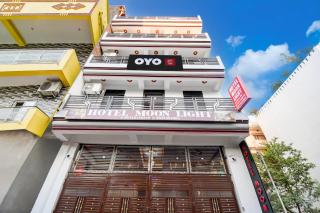 Hotel O Moon Light - 9
