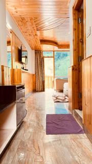 Himalayan Hill Queen Resort, Manali - A Riverside Retreat - Manali - 1