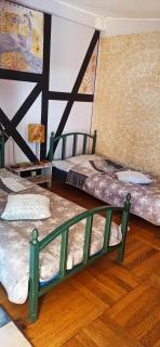 Agroturystyka Stajnia Dorado Pokoje Gościnne i Apartamenty - Leoncin - 1