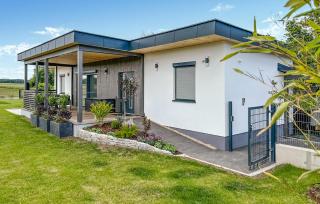 2 Bedroom Nice Home In Kirchfidisch - - 1