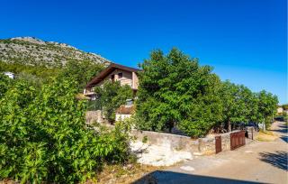 Beautiful Home In Starigrad - Paklenica With Wifi - Starigrad-Paklenica - 4