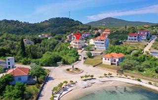Beautiful Apartment In Lukoran With Wifi - Lukoran - 0