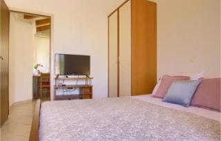 Beautiful Apartment In Lukoran With Wifi - Lukoran - 1