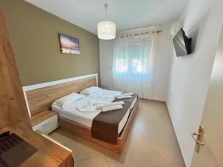Brian Hotel - Velipojë - 1