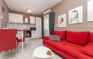 Gorgeous Apartment In Biograd Na Moru With Wifi - 8