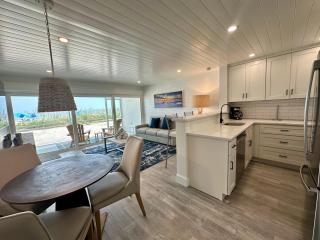 Coconuts Beachfront #107 - Holmes Beach - 6
