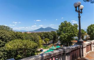 Cozy Apartment In Napoli With Wifi - 5