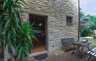 4 Bedroom Stunning Home In Mergo - 5