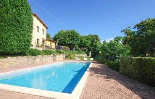 4 Bedroom Stunning Home In Mergo - 2