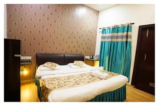 Hotel Temptation Ultimate Prayagraj AC NR NON AC Both Room - Prayagraj - 5