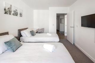 New 2Bed Apt Central location & Great Transport - Barking - 2
