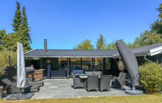 Stunning Home In Væggerløse With Wifi - Marielyst - 1