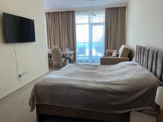 Beachfront Paradise - Ajman Corniche Residence - 1