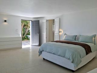 'Kaya Moya' - Luxury Suite for 2 with Ocean Views - 2