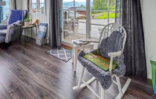 Gorgeous Home In Lavik With House Sea View - Lavik - 6