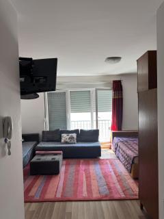 Apartament near center prishtina 3 - Pristina - 6