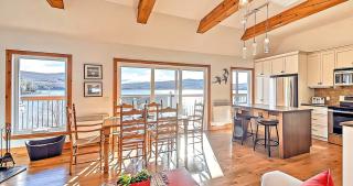 2-Bedroom Waterfront Chalet with Hot Tub, Dock, Kayaks & Games, Near Mont-Tremblant - Labelle - 7