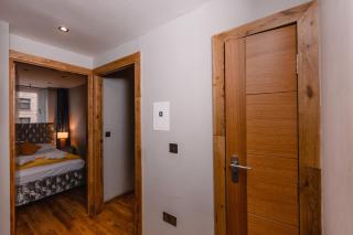 Luxurious Stockbridge Apartment on the Canal - 3