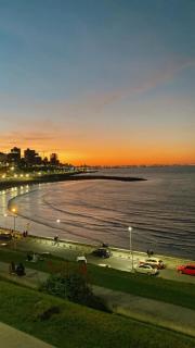 FG departamentos Av Patricio Peralta Ramos 4283 piso 2 i! FRENTE AL MAR - Mar del Plata - 1