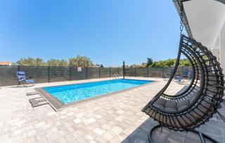 Beautiful Home In Banj With Wifi - 1