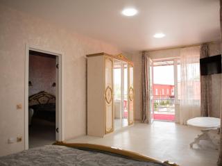 AMSTERDAM hotel&swimming pool - Suprunovka - 2