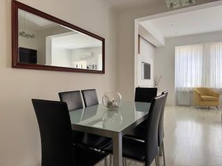 Alexandra Court - 6